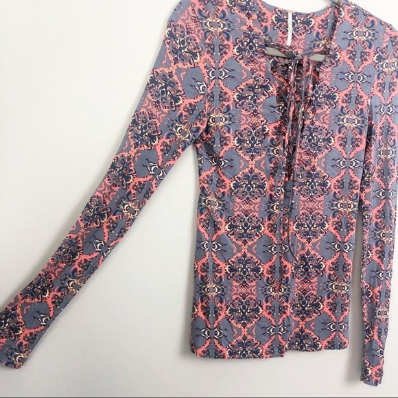 FREE PEOPLE | Blue & Orange Print Lace Up Front Top Long Sleeve Women’s Size XS - Picture 3 of 7
